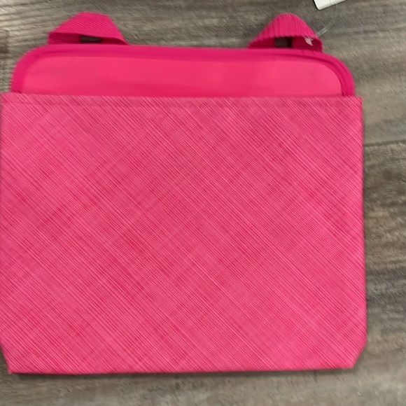 THIRTY-ONE: 2 Oh-Snap pockets - Pink Cross pop and Navy Cross pop print NEW - Picture 2 of 5